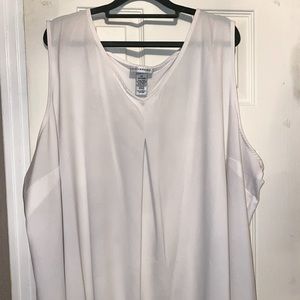 Women’s Plus Size Sleeveless Top